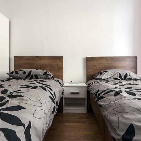 Modern Apartment In Lviv Historic Centre מראה חיצוני תמונה